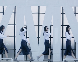 個性女裝(zhuāng)
